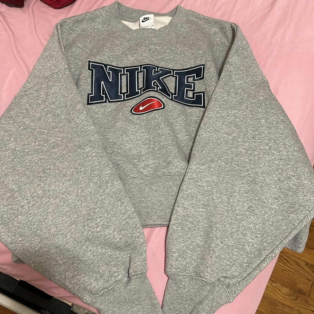Very comfortable Nike sweater
